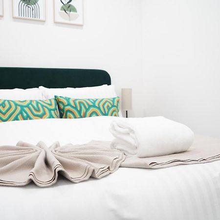 Green Leaf Apartment Birmingham Bagian luar foto